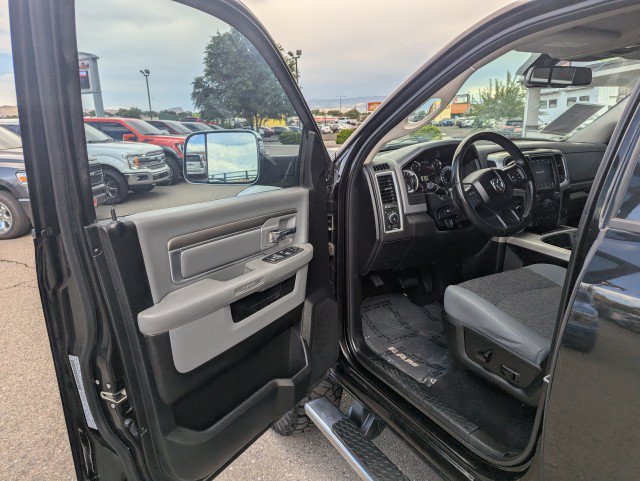 Used 2018 RAM 2500 SLT w/ Luxury Group AWD/4WD image 8