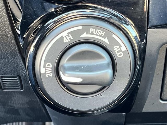 Used 2021 Nissan Titan Platinum Reserve w/ Moonroof Package AWD/4WD image 43