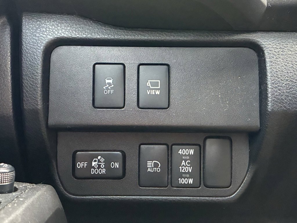 Used 2020 Toyota Tacoma TRD Off-Road w/ TRD Premium Off Road Package image 21