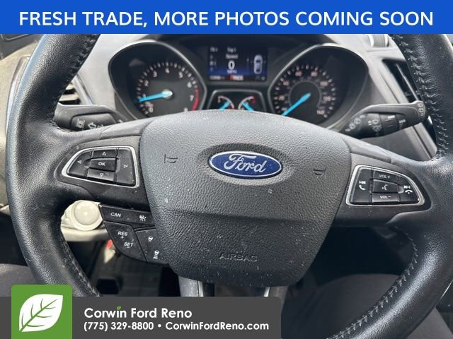 Used 2019 Ford Escape Titanium AWD/4WD image 9