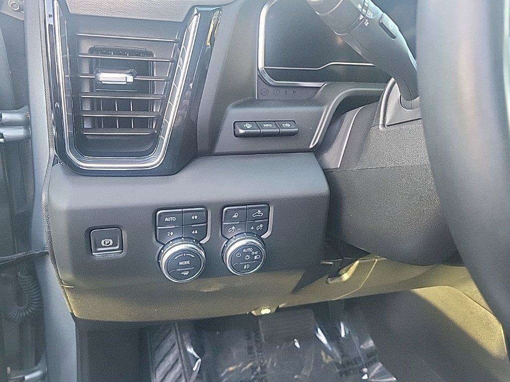Used 2024 GMC Sierra 3500 Denali w/ Denali Reserve Package AWD/4WD image 30