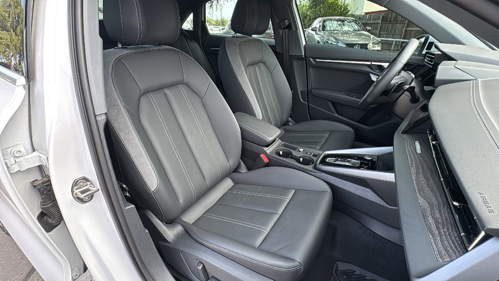 Used 2025 Audi A3 2.0T Premium image 32