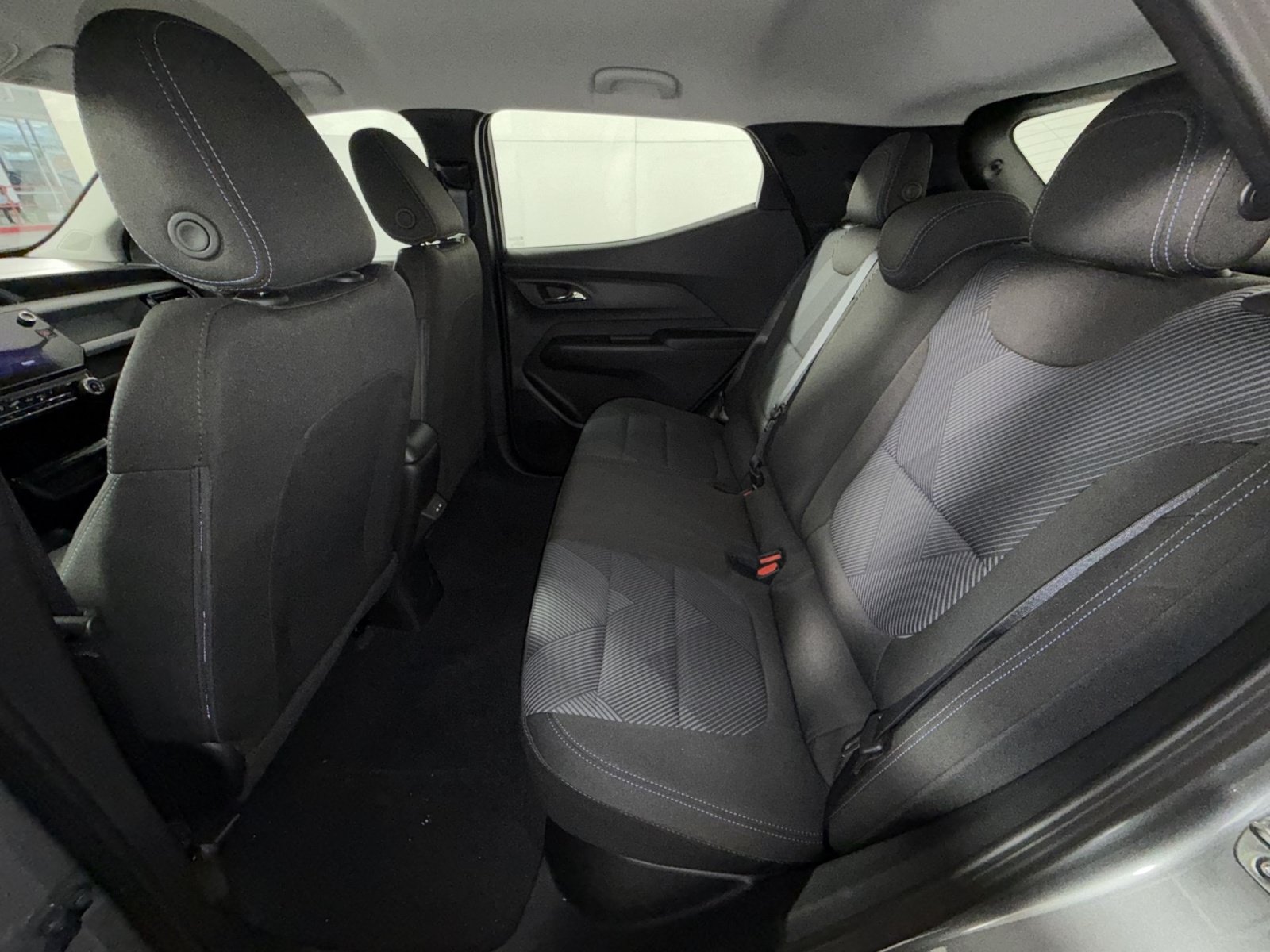 New 2027 Chevrolet Bolt LT w/ Comfort Package FWD image 24