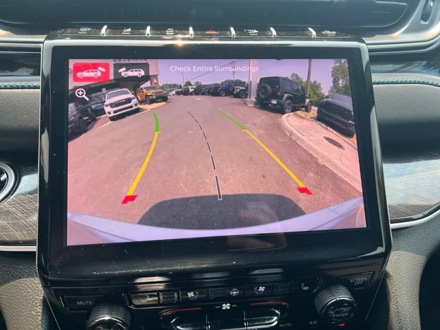 Used 2023 Jeep Grand Cherokee Trailhawk AWD/4WD image 13