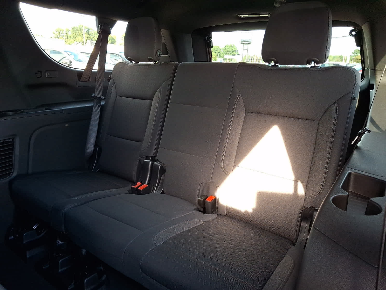 New 2026 Chevrolet Suburban LS w/ Max Trailering Package AWD/4WD image 9