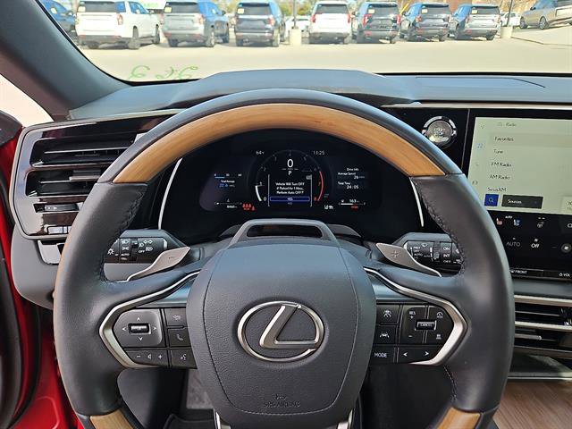 Used 2025 Lexus RX 350 Premium image 16