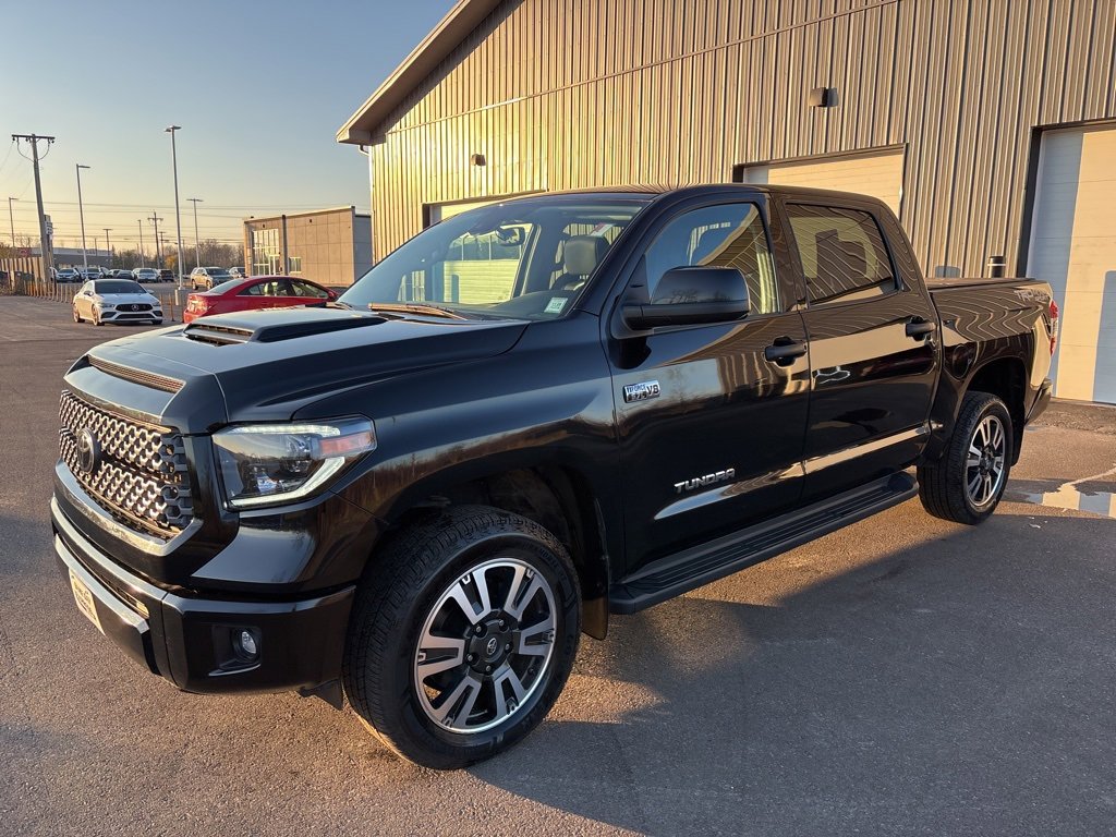 Used 2020 Toyota Tundra 4x4 CrewMax image 9