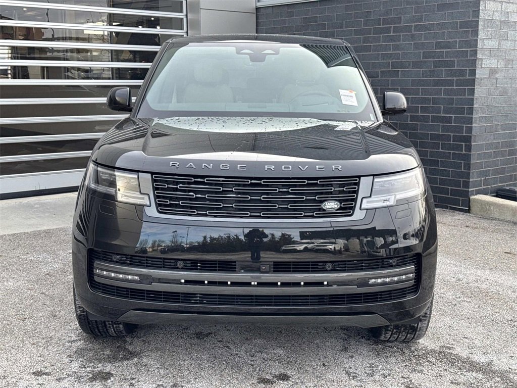 New 2026 Land Rover Range Rover SE image 2