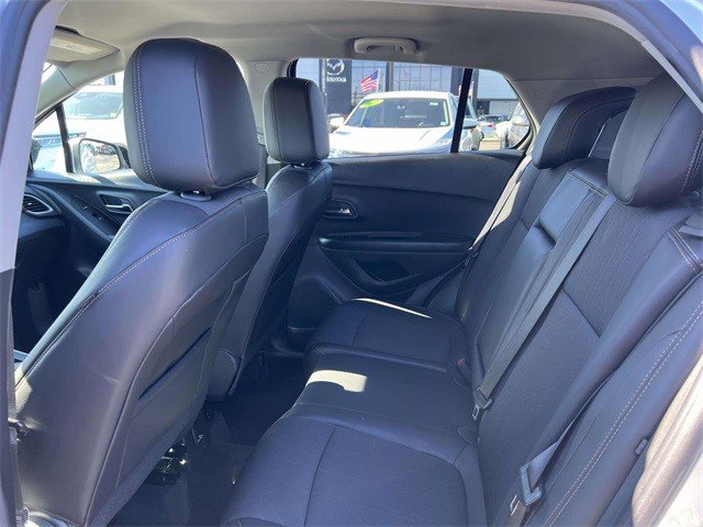 Certified 2022 Chevrolet Trax LT w/ LT Convenience Package image 12