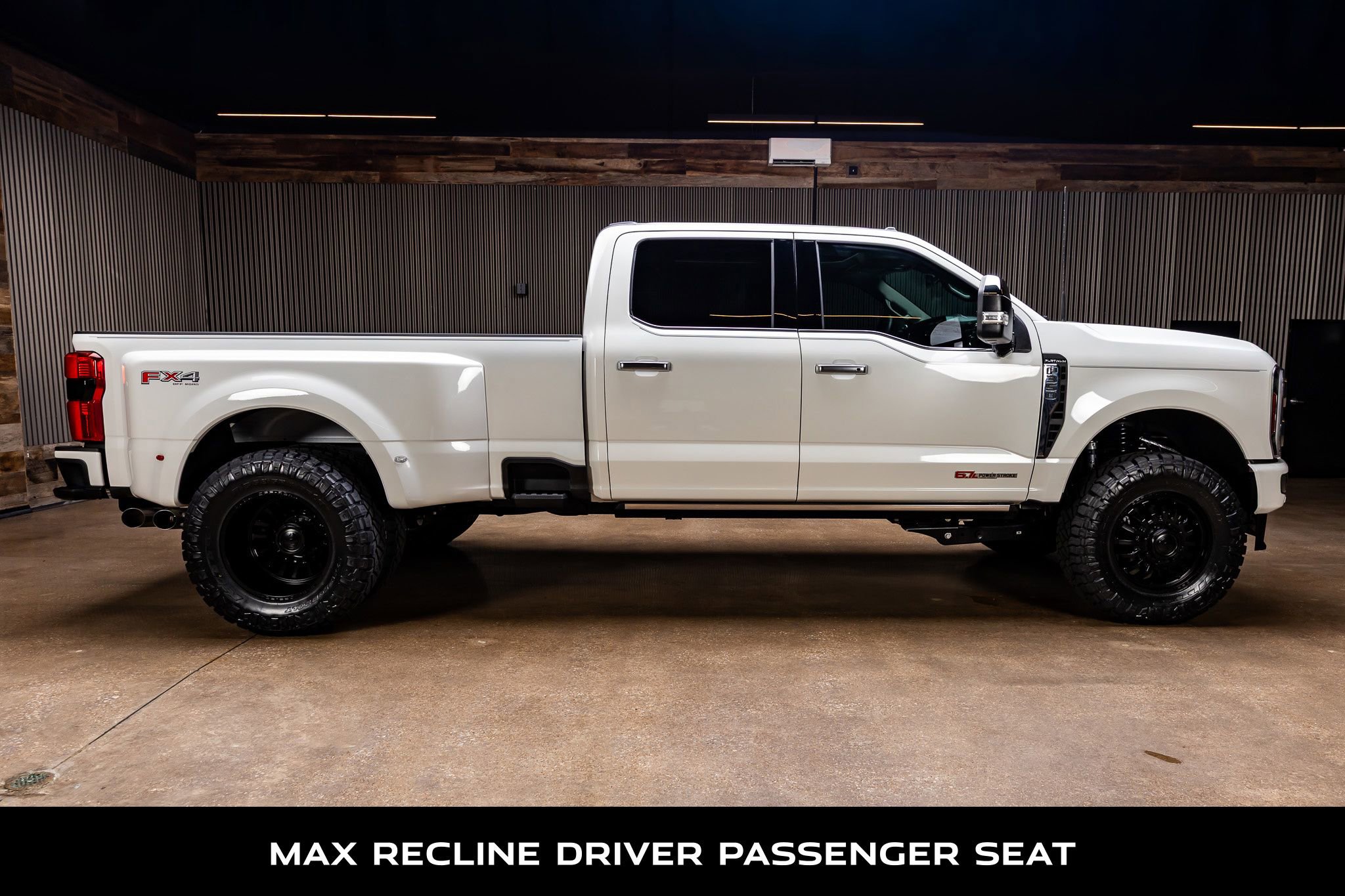 Used 2026 Ford F350 Platinum w/ Platinum Plus Package AWD/4WD image 11