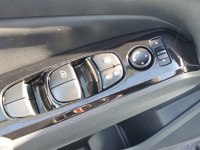 Used 2024 Nissan Altima 2.5 SR image 16