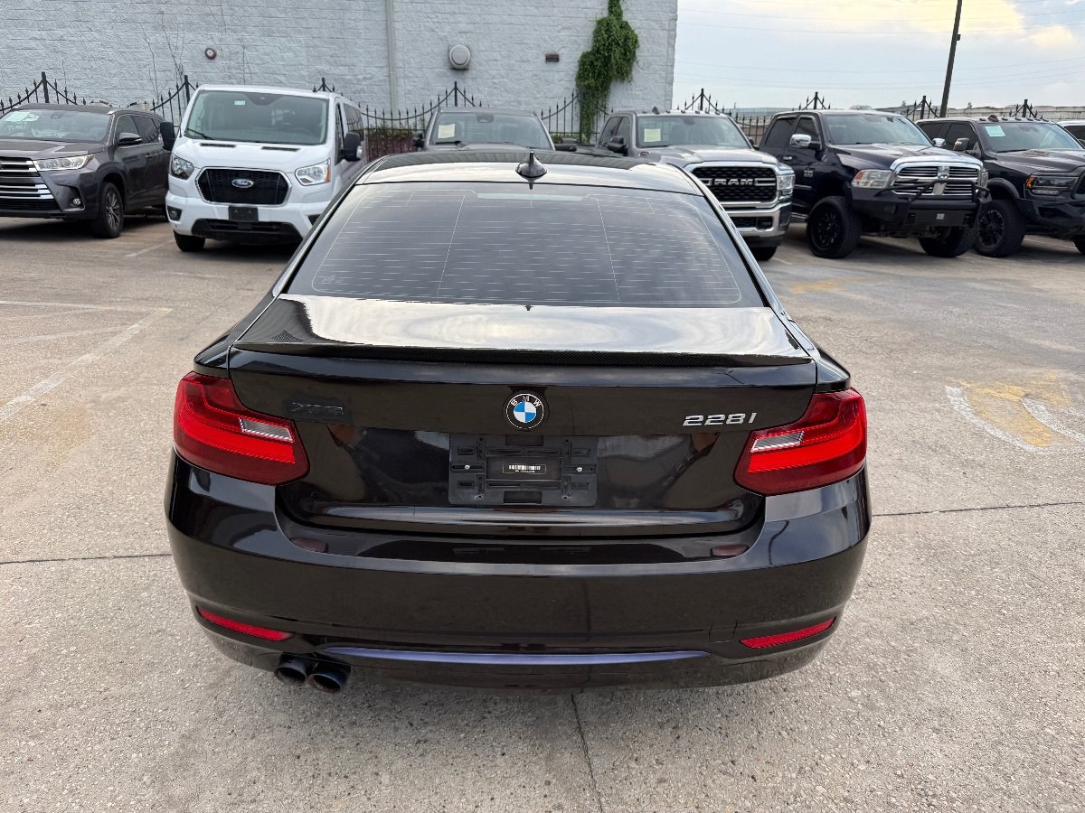 Used 2016 BMW 228i xDrive Coupe AWD/4WD image 5