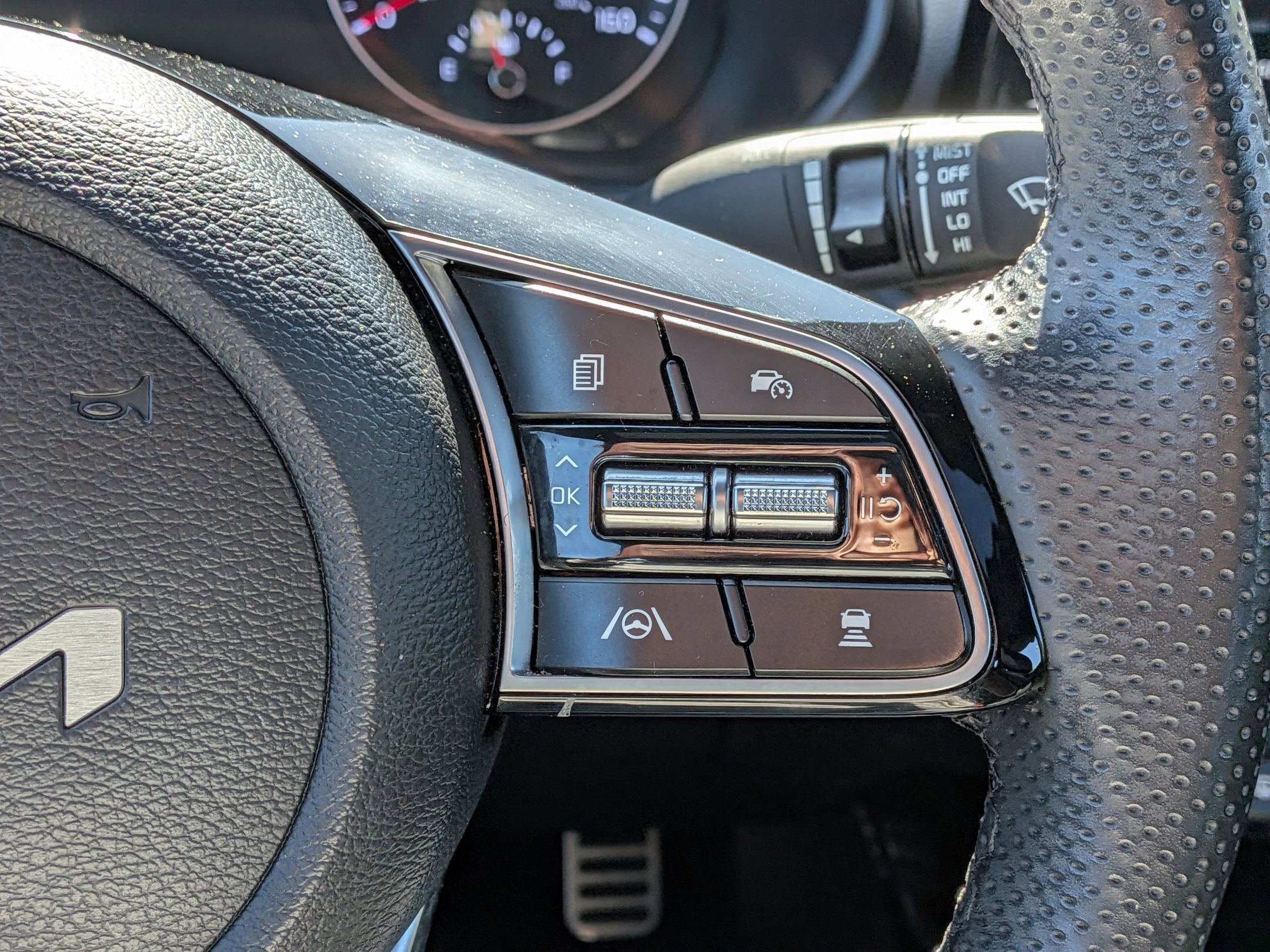 Used 2023 Kia Forte GT-Line w/ GT-Line Premium Package FWD image 21