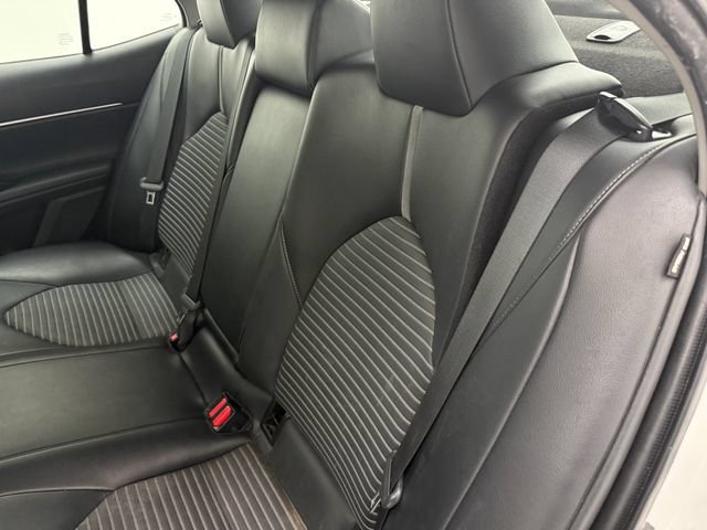 Used 2022 Toyota Camry SE FWD image 33