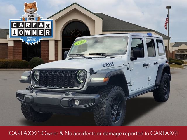 Used 2025 Jeep Wrangler Willys image 2