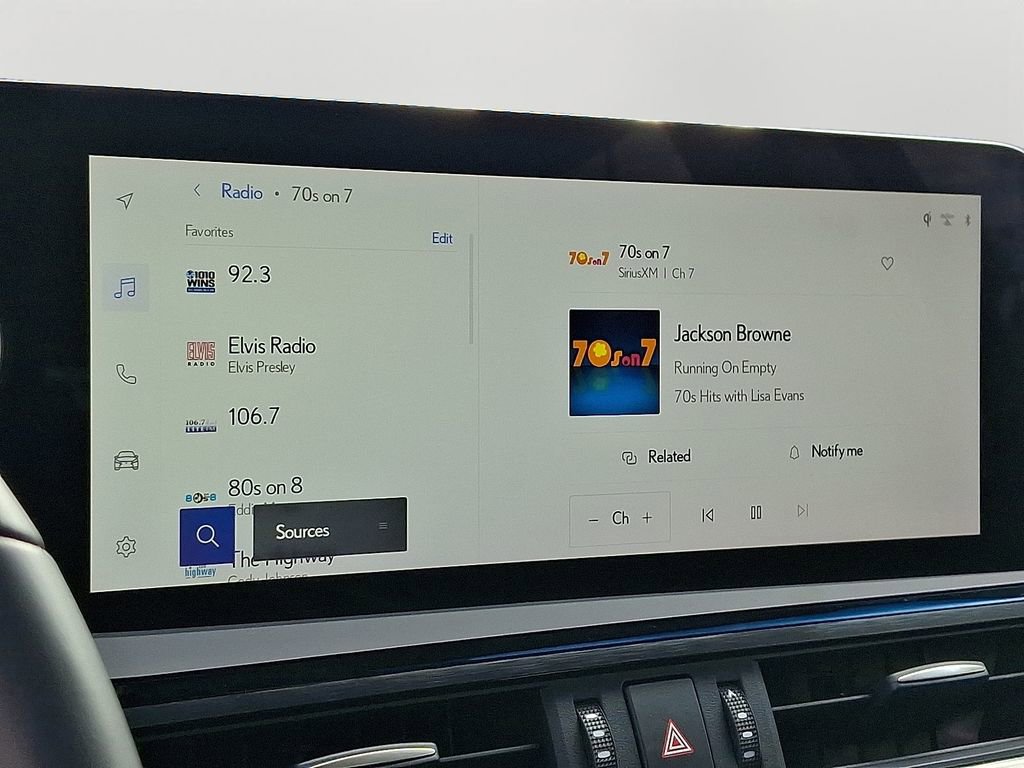 Certified 2024 Lexus ES 350 w/ Premium Package image 18