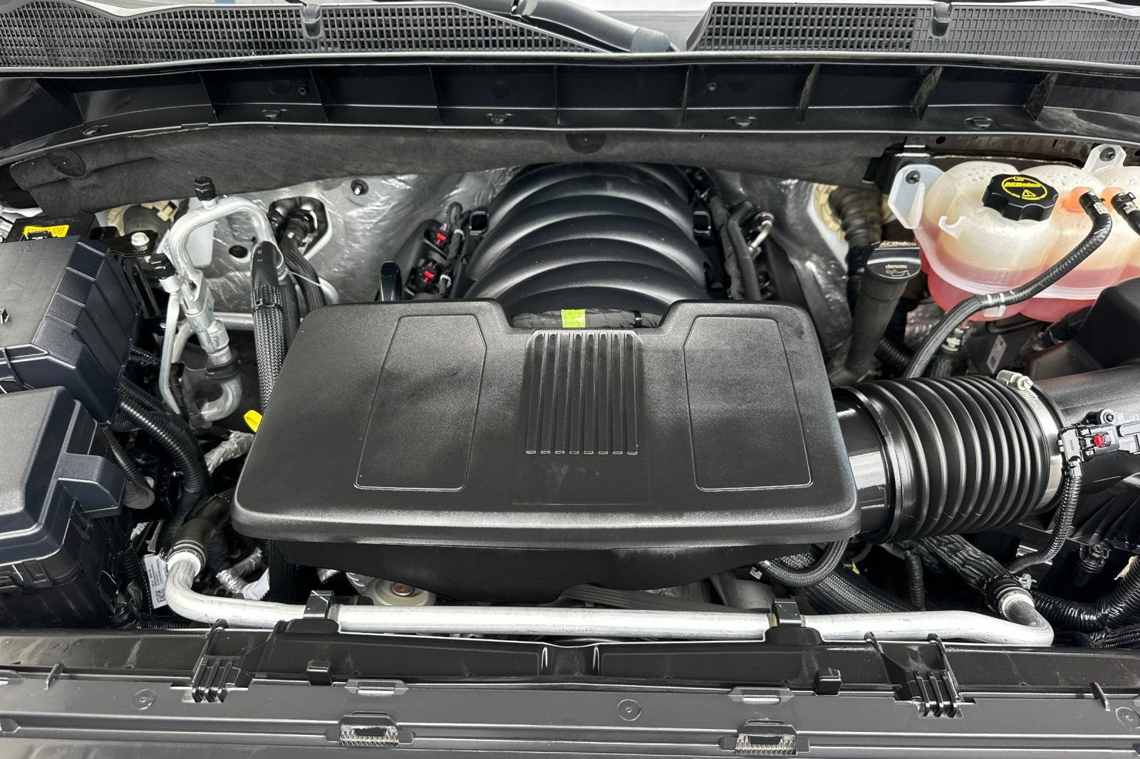 Certified 2024 GMC Sierra 1500 SLT RWD image 23