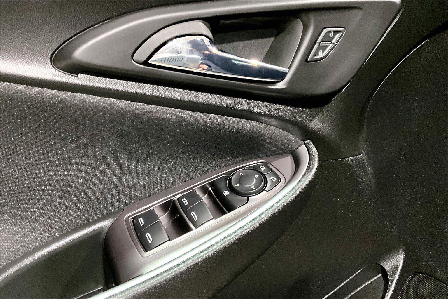 Used 2023 Chevrolet Malibu LT image 32