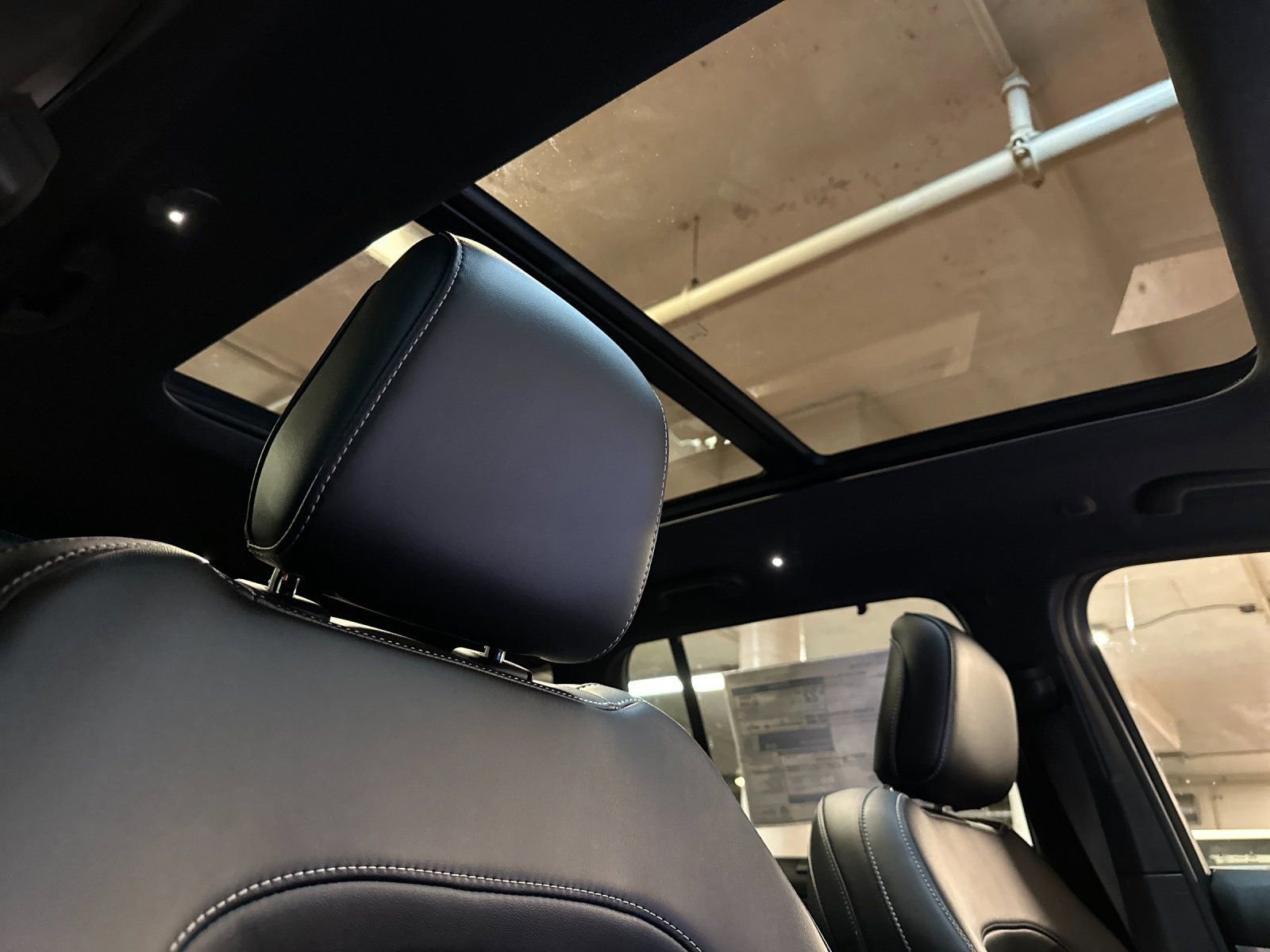 New 2025 Jeep Grand Cherokee Limited image 16