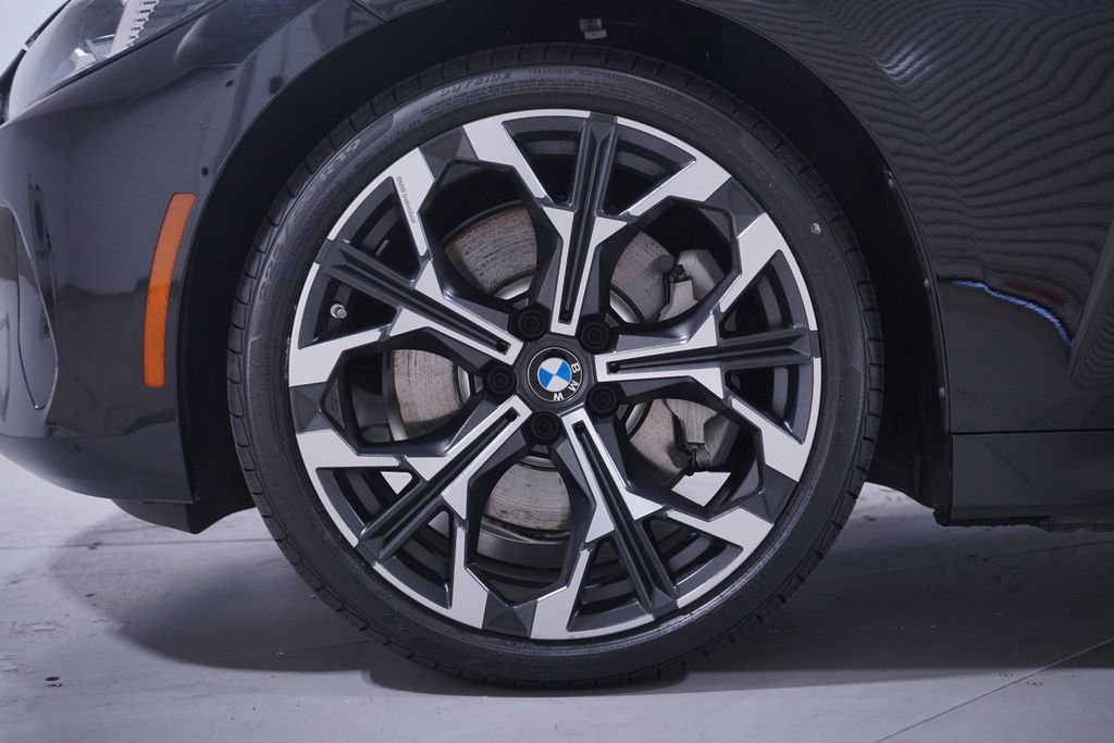 Used 2025 BMW 430i Convertible w/ Convenience Package image 2