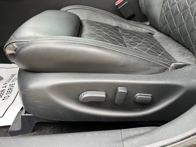 Used 2016 Nissan Maxima Platinum FWD image 38