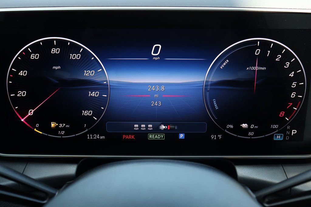 Used 2025 Mercedes-Benz GLC 350e GLC 350e image 17