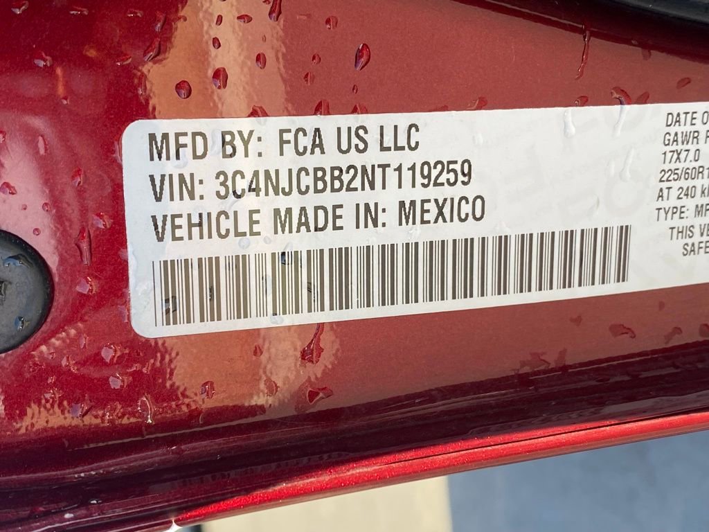 Used 2022 Jeep Compass Latitude FWD image 30