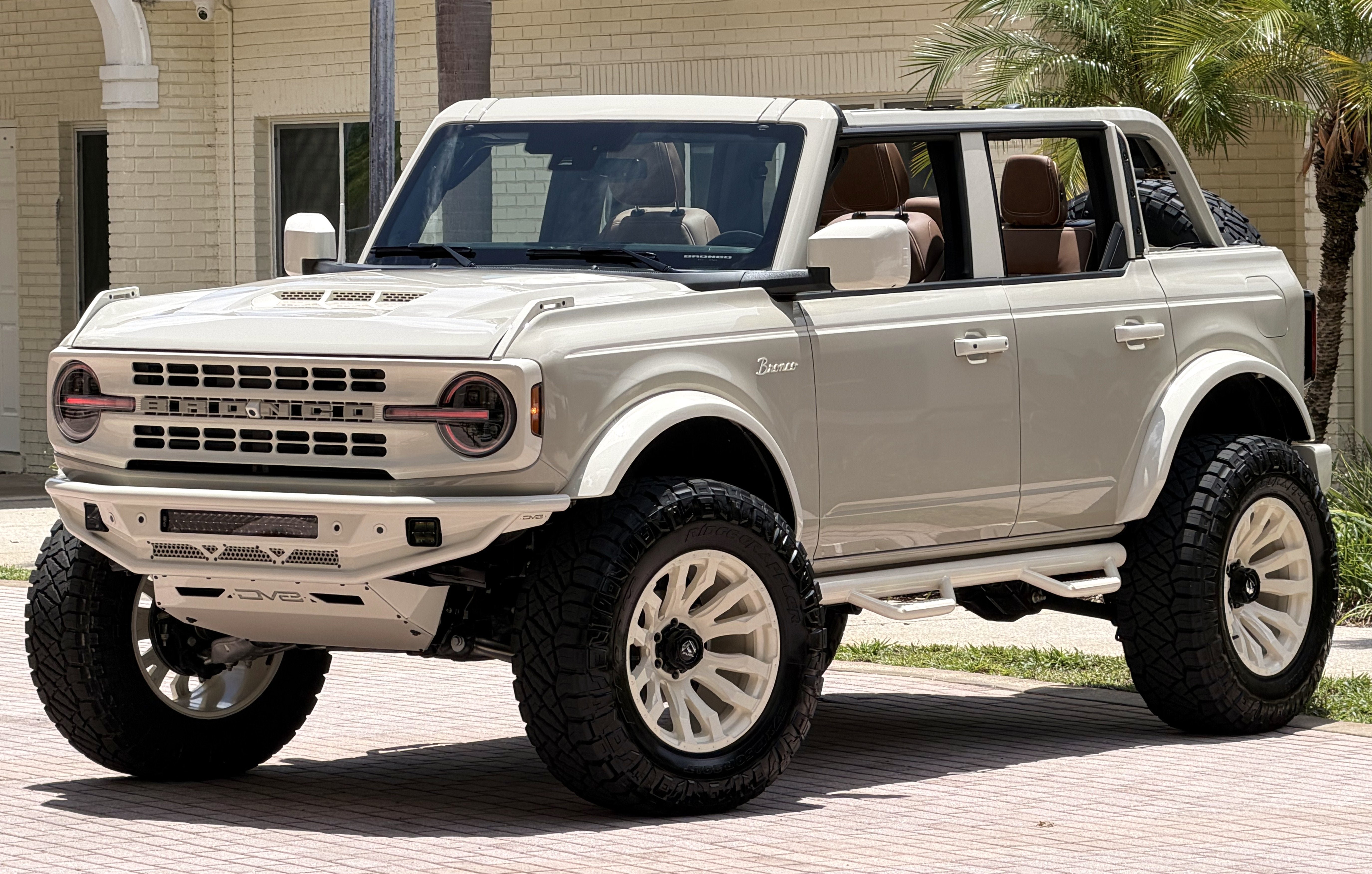 Used 2026 Ford Bronco Outer Banks AWD/4WD image 8