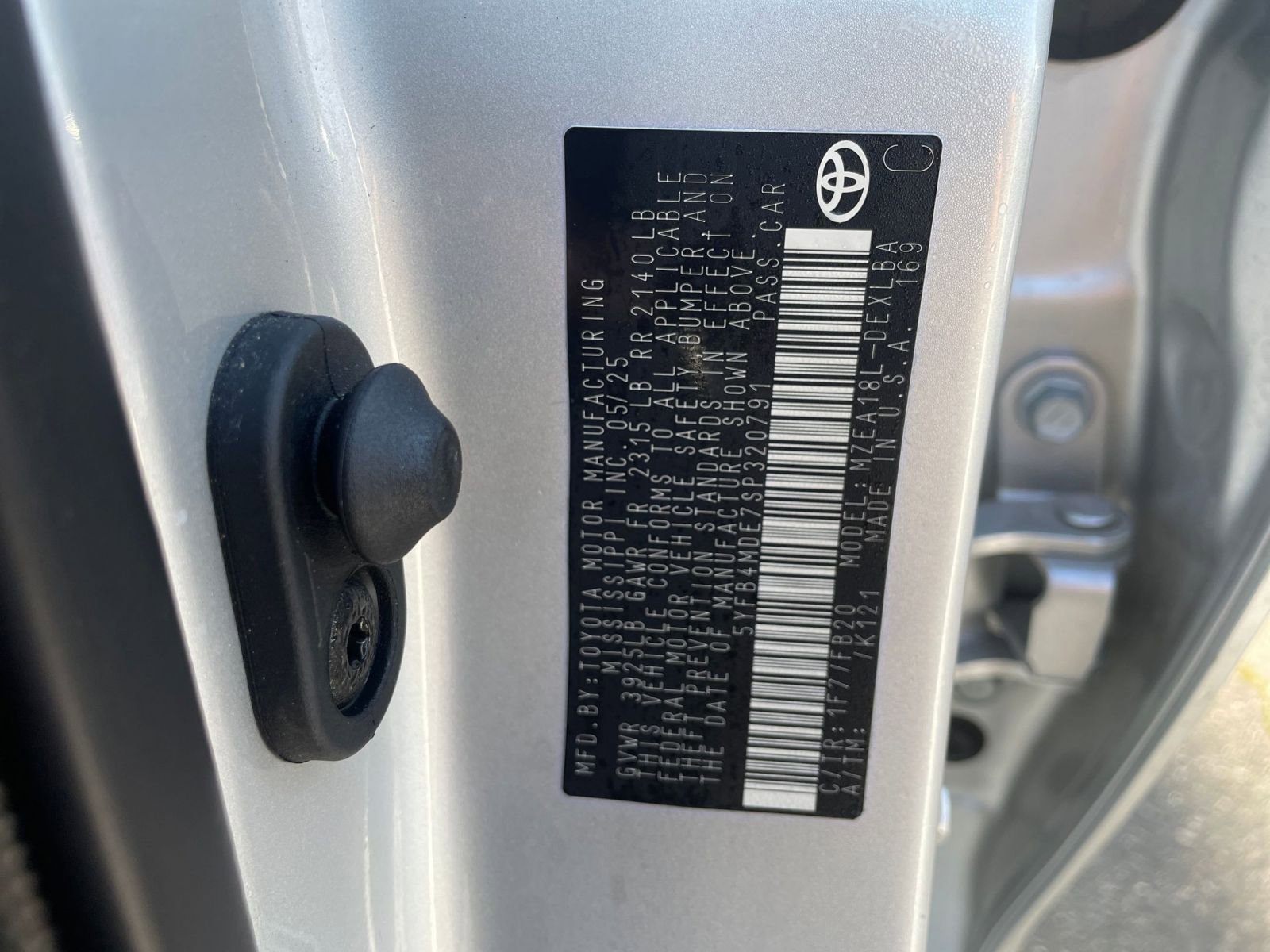 Used 2025 Toyota Corolla LE image 29