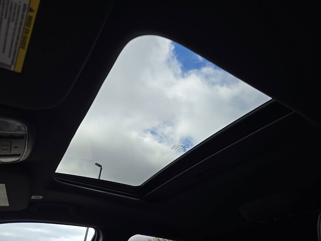 Used 2022 Dodge Durango R/T w/ Blacktop Package image 27