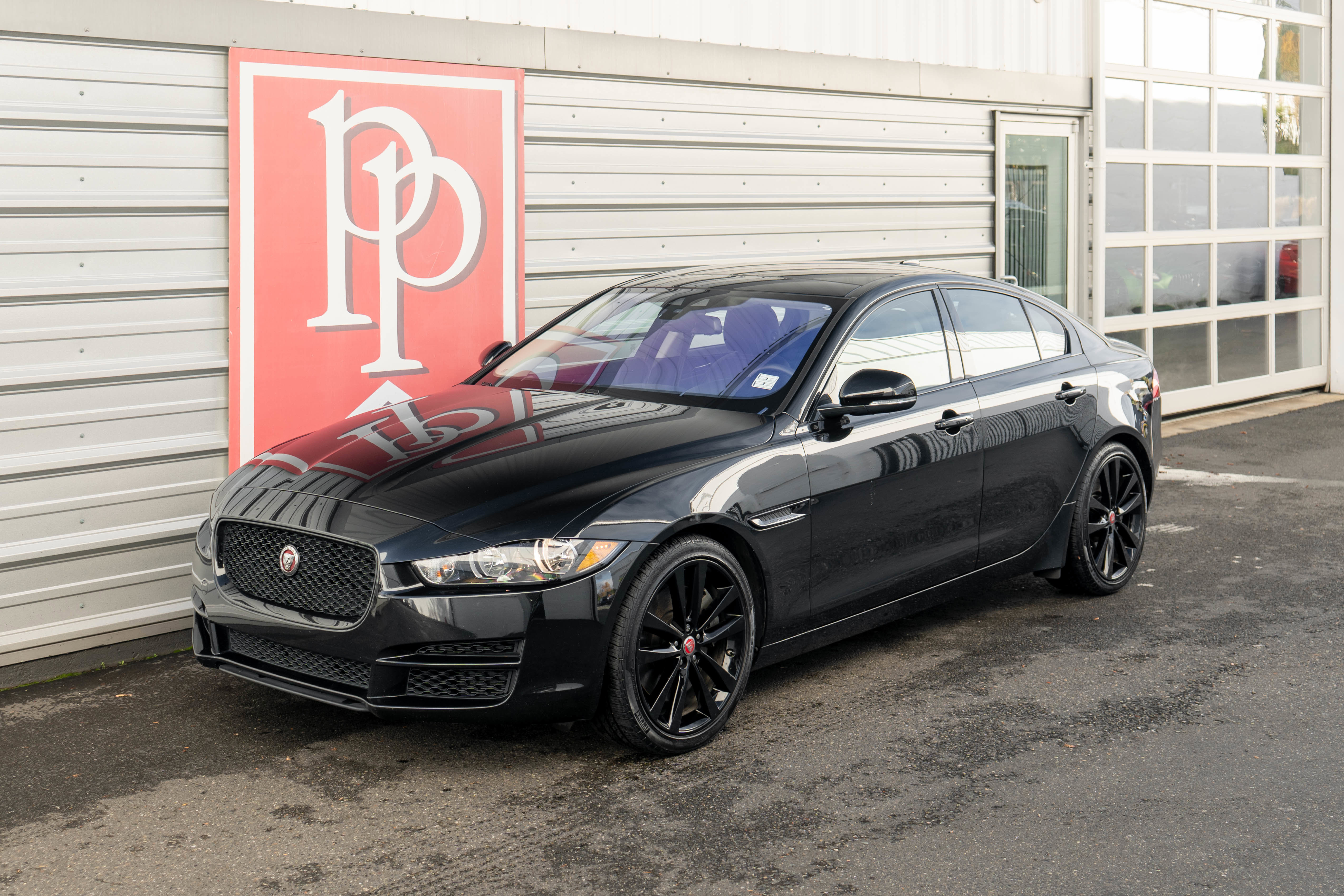 Used 2018 Jaguar XE Prestige image 36
