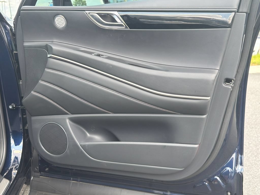 New 2026 Genesis GV80 2.5T Standard AWD/4WD image 16