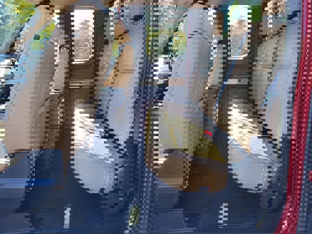 Used 2022 Ford F250 Lariat w/ Chrome Package image 27