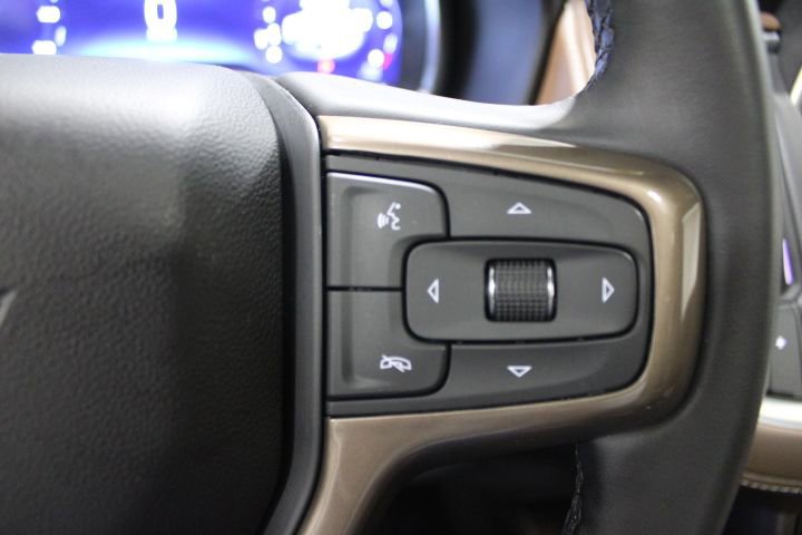 Used 2023 Chevrolet Suburban High Country image 39