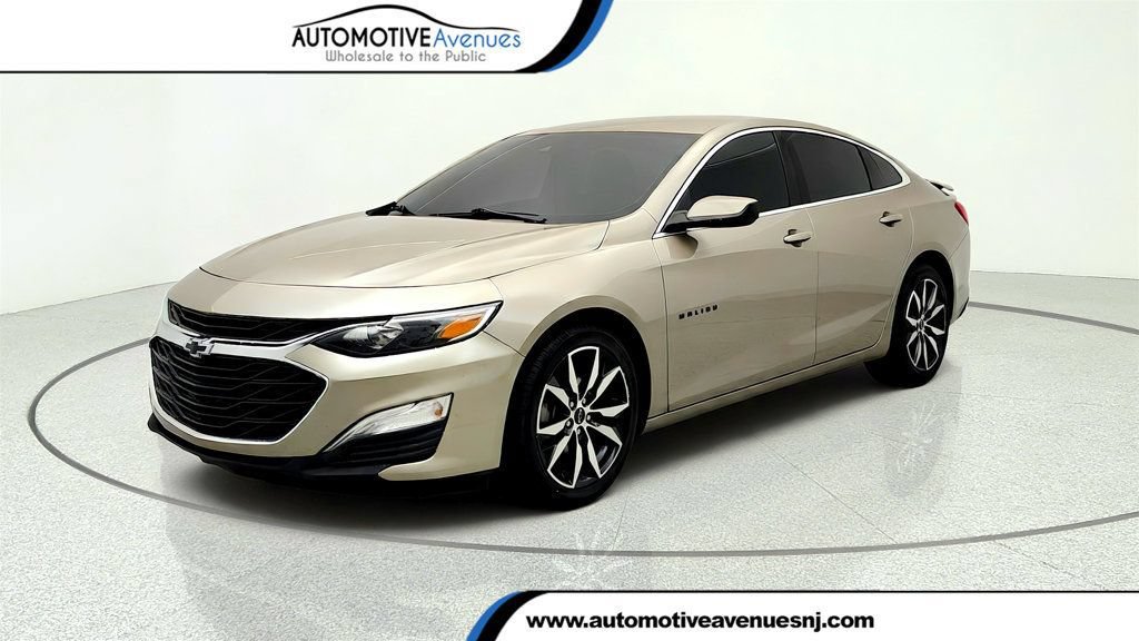 Used 2024 Chevrolet Malibu RS FWD image 1