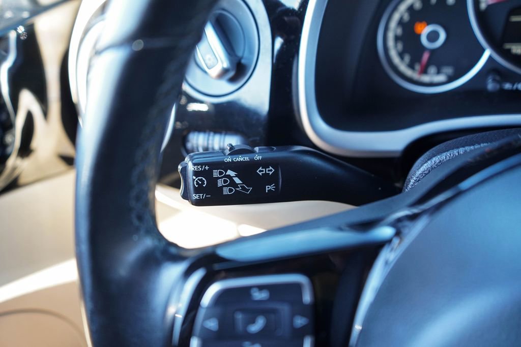 Used 2014 Volkswagen Beetle 2.5 image 28