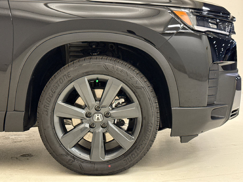 New 2026 Honda Pilot Sport image 6