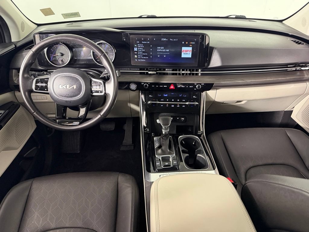 Used 2024 Kia Carnival EX FWD image 13