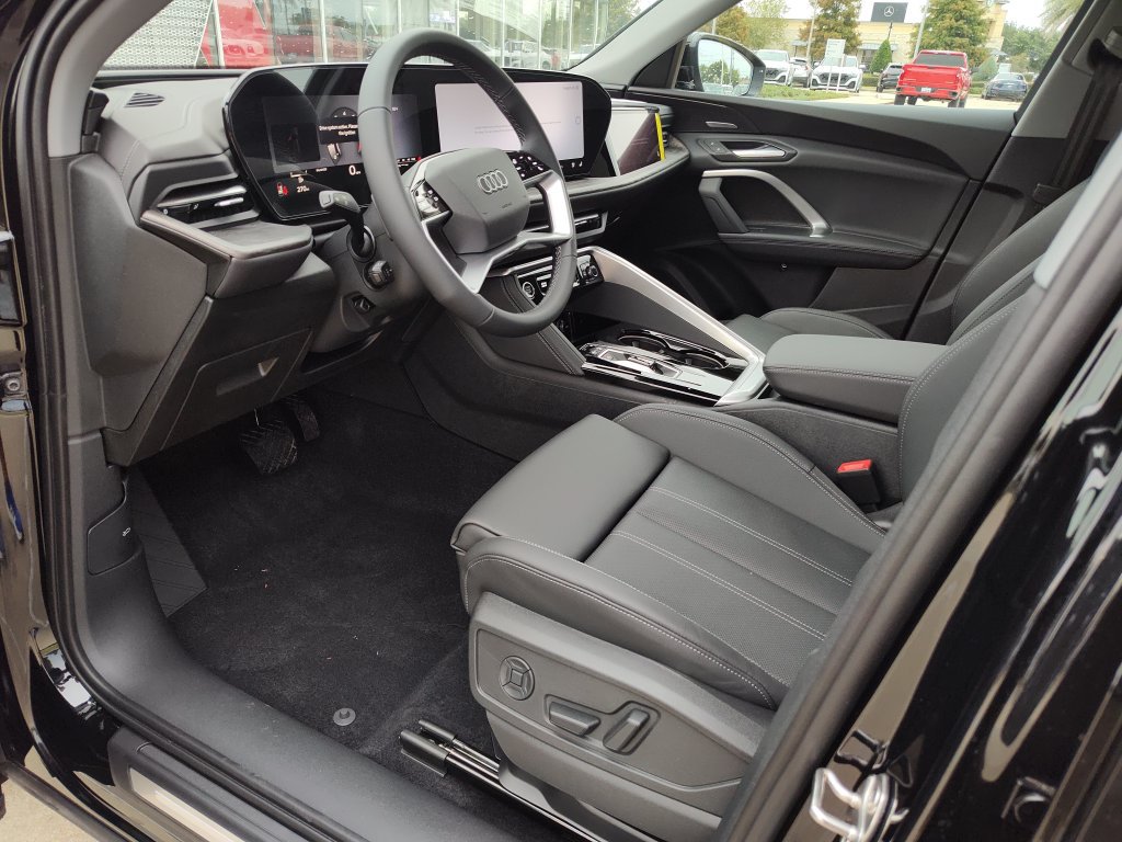 New 2026 Audi Q5 Premium Plus AWD/4WD image 2