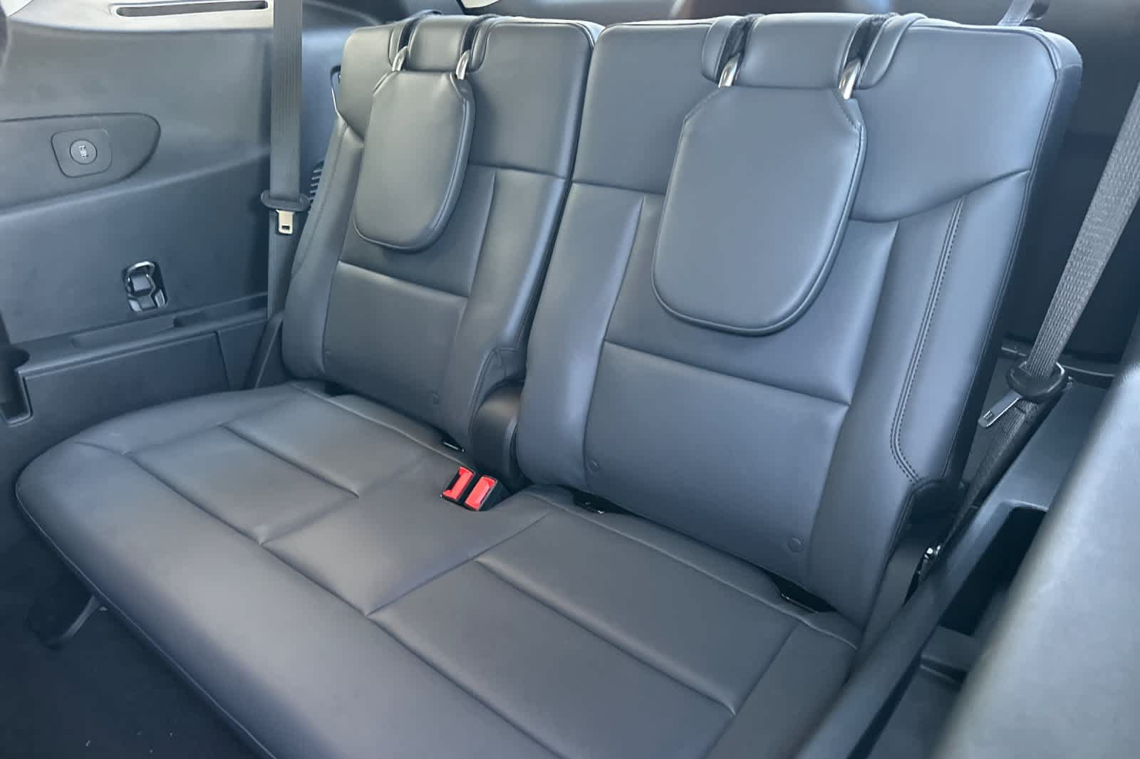 New 2026 Ford Explorer Active w/ Active Comfort Package RWD image 16