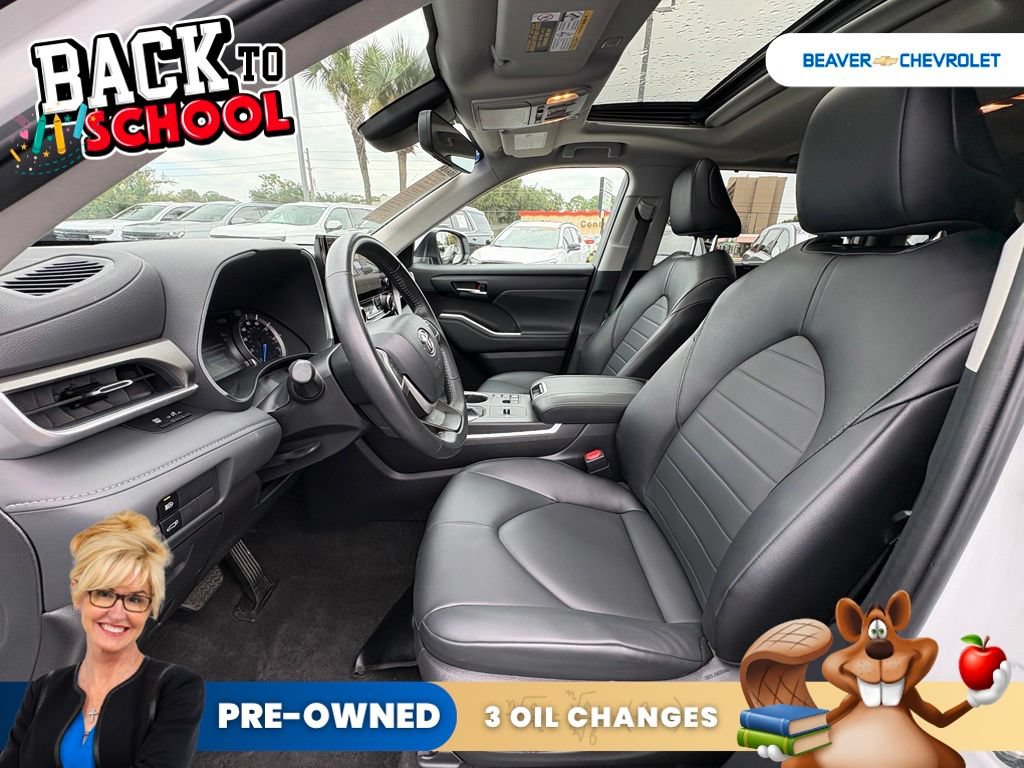 Used 2025 Toyota Highlander XLE AWD/4WD image 13