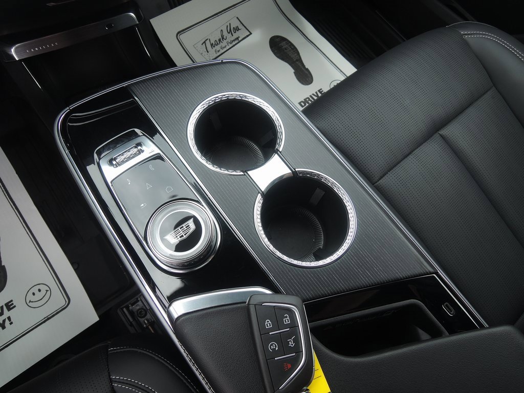 Used 2024 Cadillac Lyriq Luxury w/ LPO, Floor Liner Package image 21