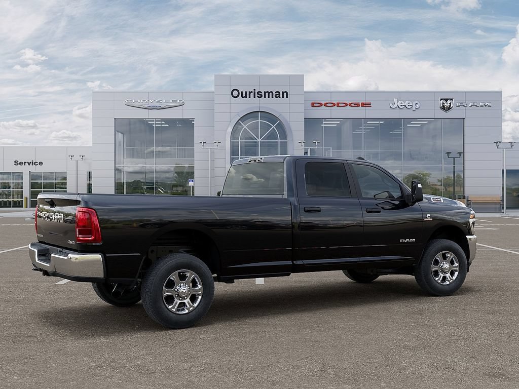 New 2026 RAM 2500 Big Horn AWD/4WD image 4