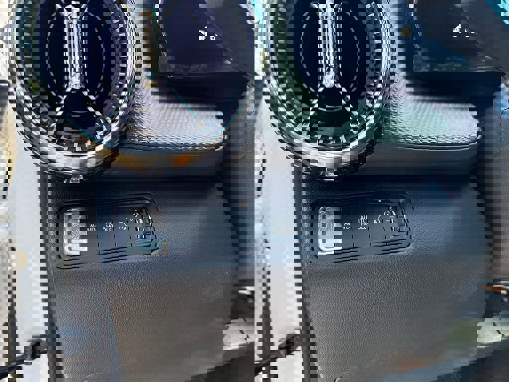 New 2026 Chevrolet Equinox LT w/ Convenience Package II image 24