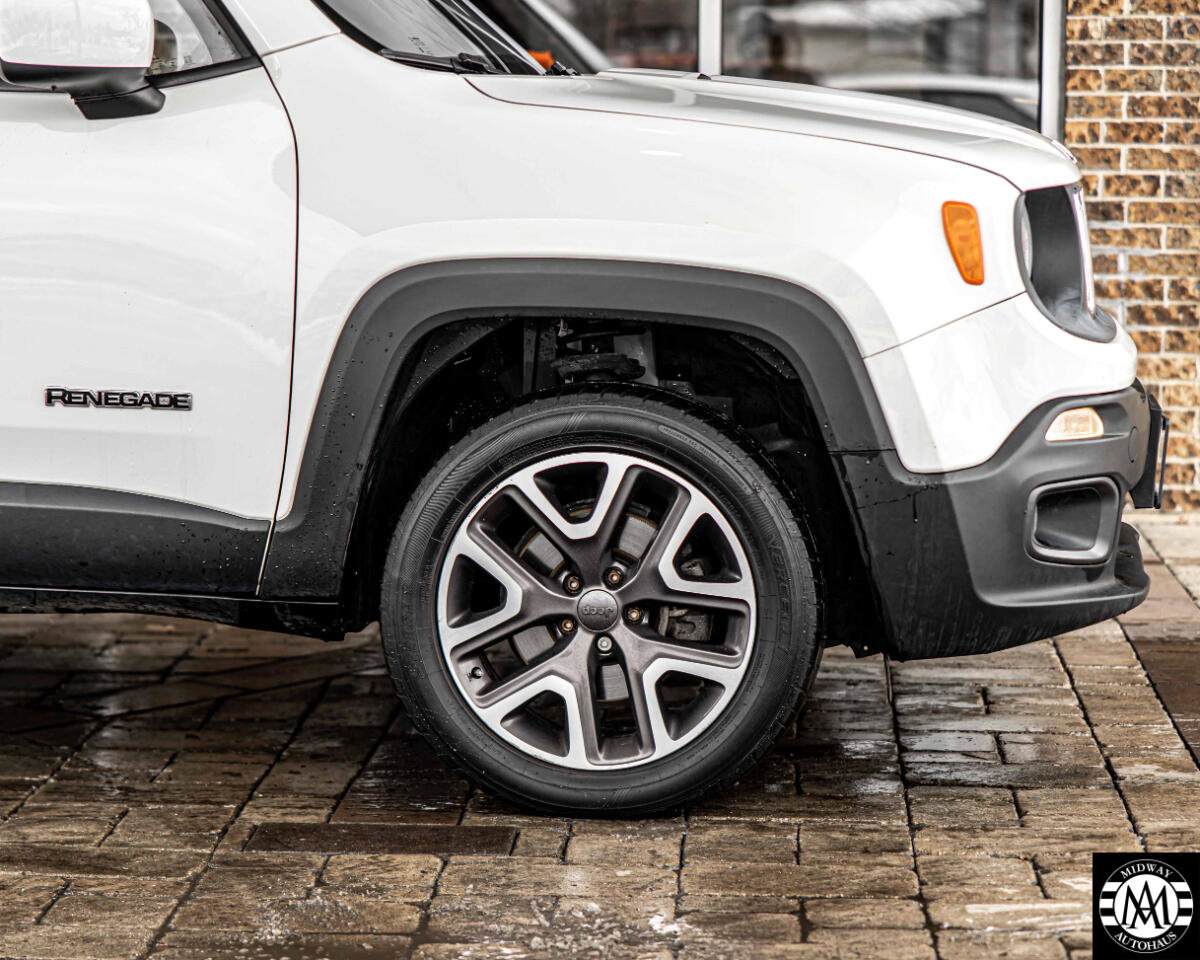 Used 2015 Jeep Renegade Latitude w/ Cold Weather Group II image 9