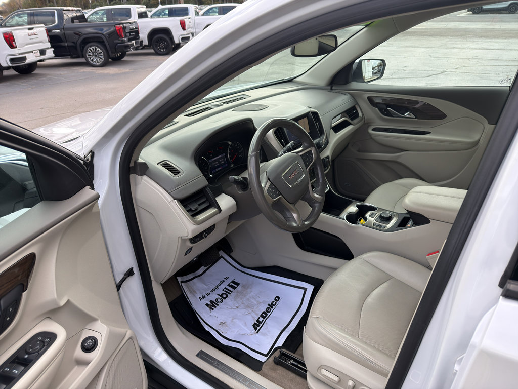 Used 2020 GMC Terrain Denali w/ Denali Premium Package image 9