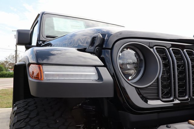 New 2025 Jeep Wrangler Unlimited Rubicon 392 image 5