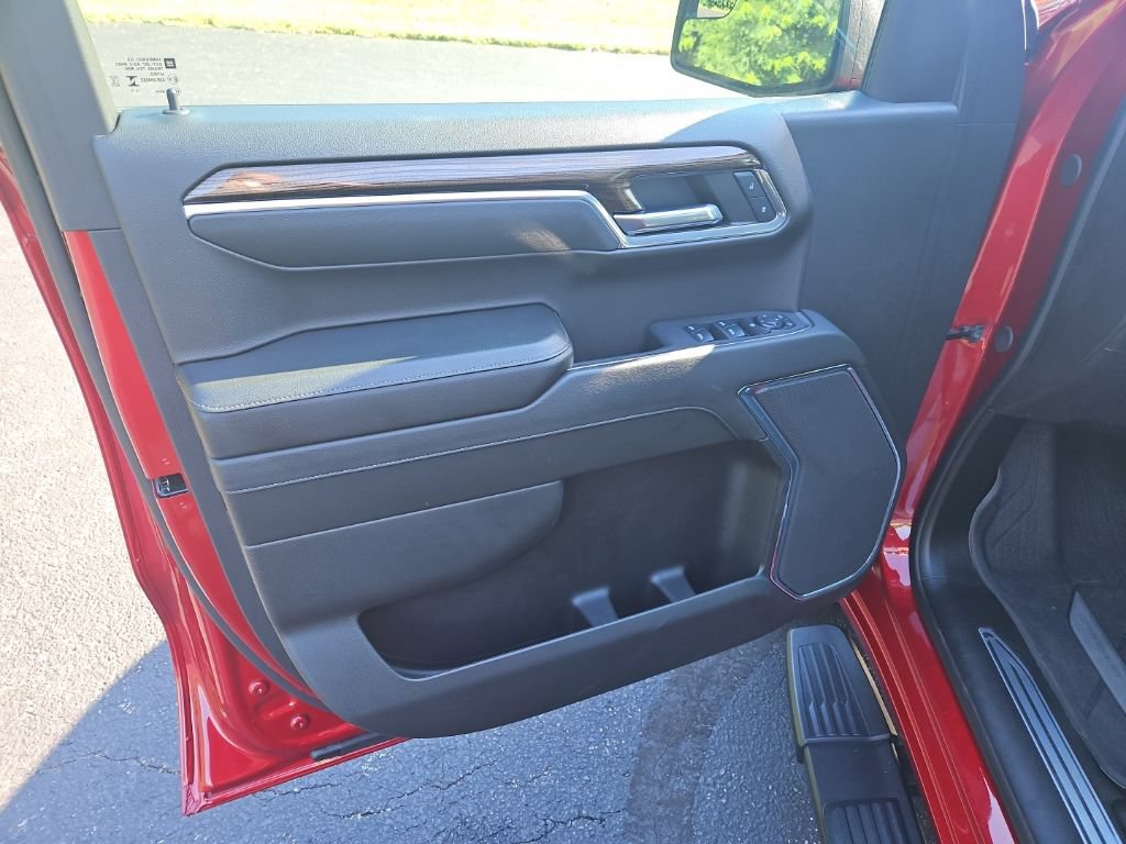 Used 2024 Chevrolet Silverado 1500 RST w/ Protection Package AWD/4WD image 15