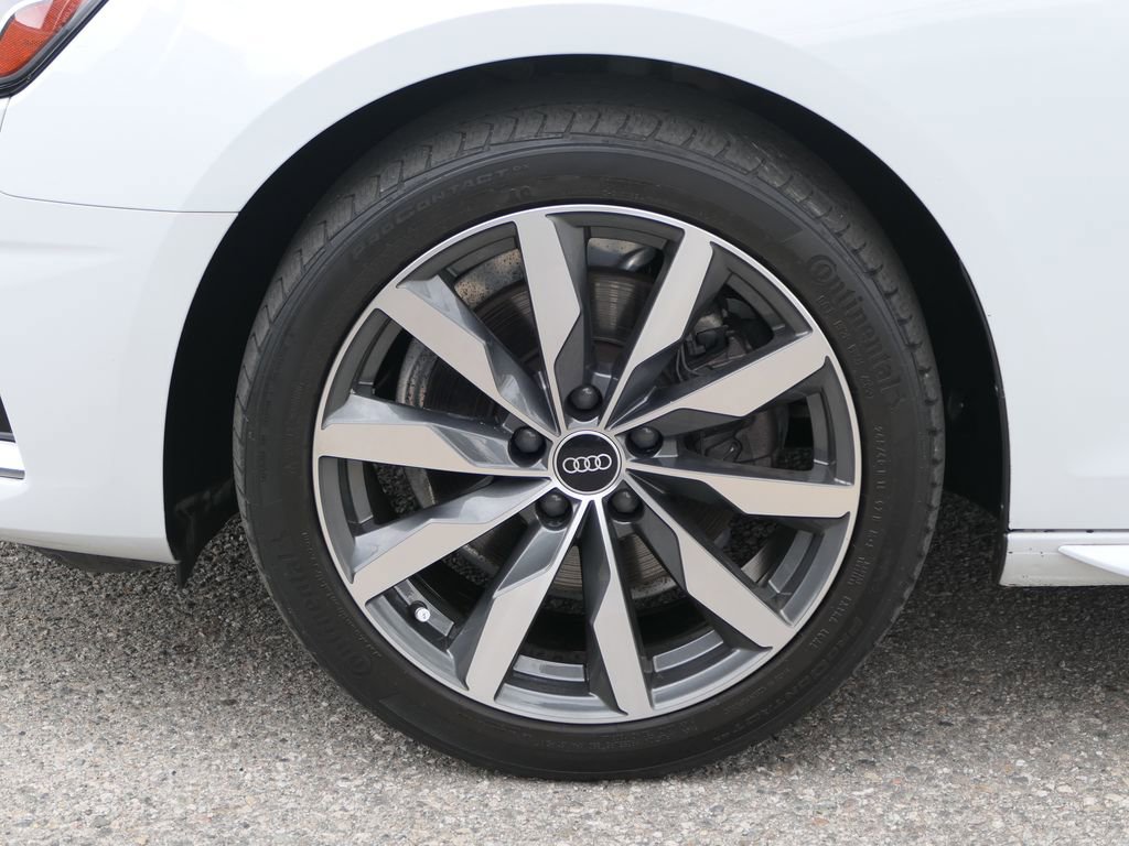 Used 2023 Audi A4 2.0T Premium w/ Convenience Package image 9