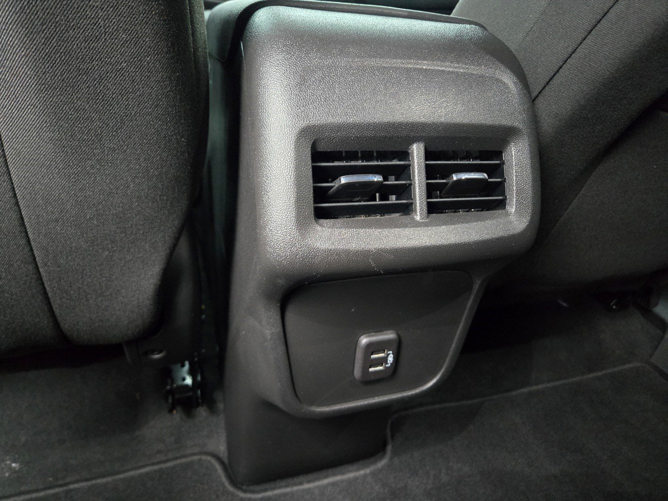 Used 2023 Chevrolet Equinox LT w/ Driver Convenience Package AWD/4WD image 27